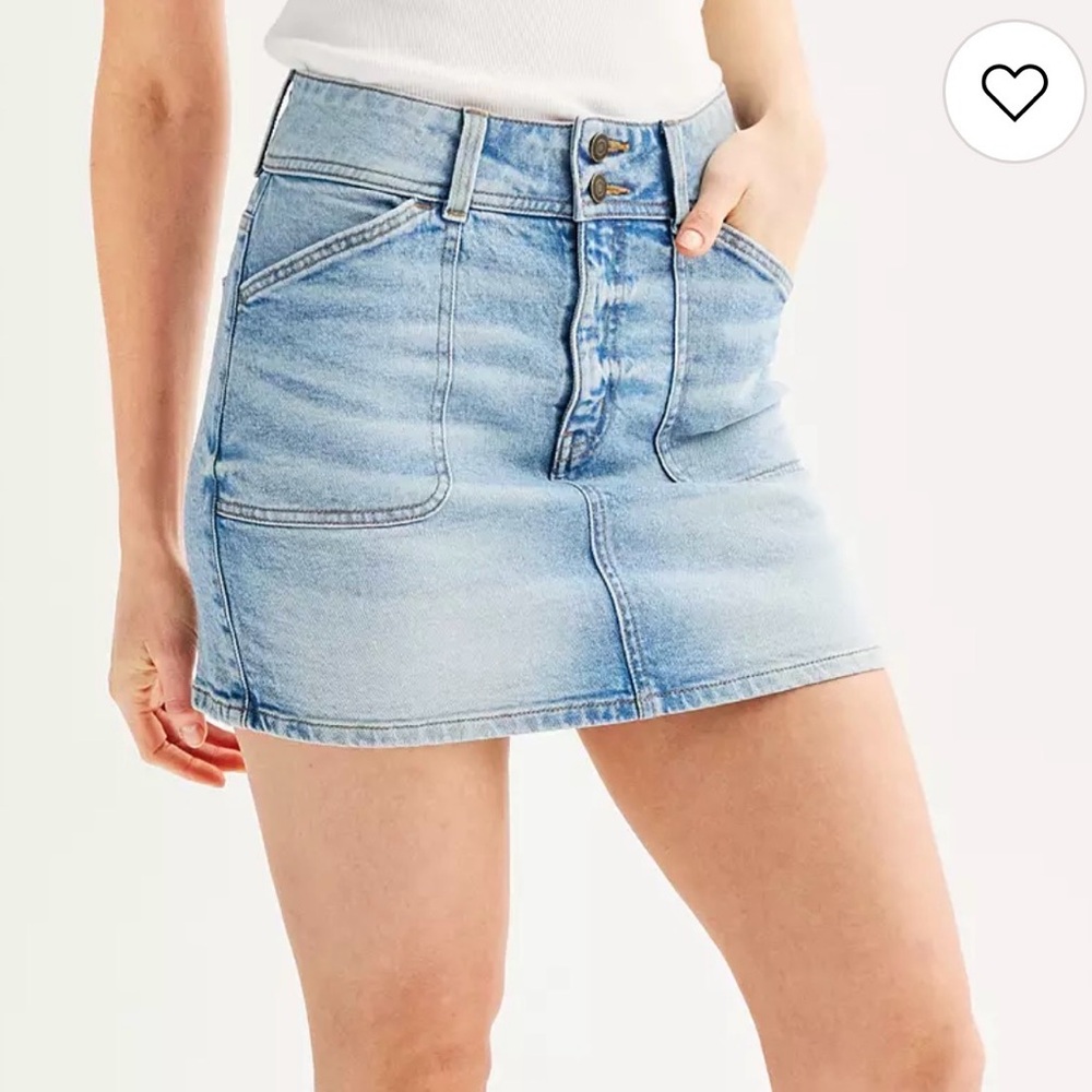 90’s style denim utility skirt